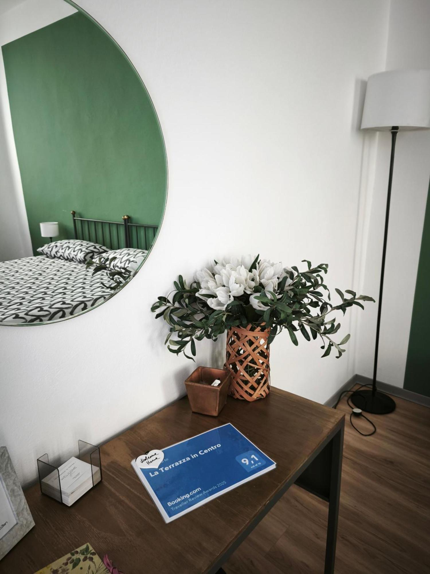 La Terrazza In Centro Apartment Treviglio Exterior photo